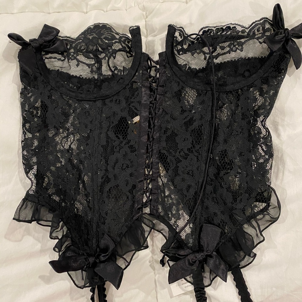 Victoria’s Secret gold label black corset